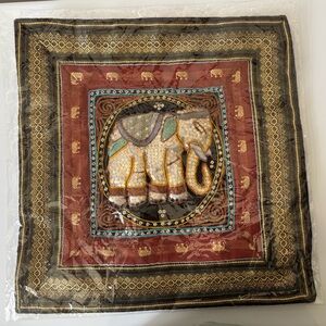 😍2/$20 NEW Elephant themed sequin square pillow case